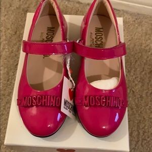 Moschino girls shoes!
